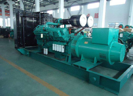 乌兰800kw康明斯柴油发电机组